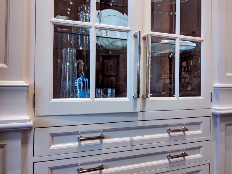 China Cabinet Repair